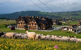 Hotel ZAWRAT - blisko natury